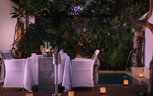 In-Villa Dining